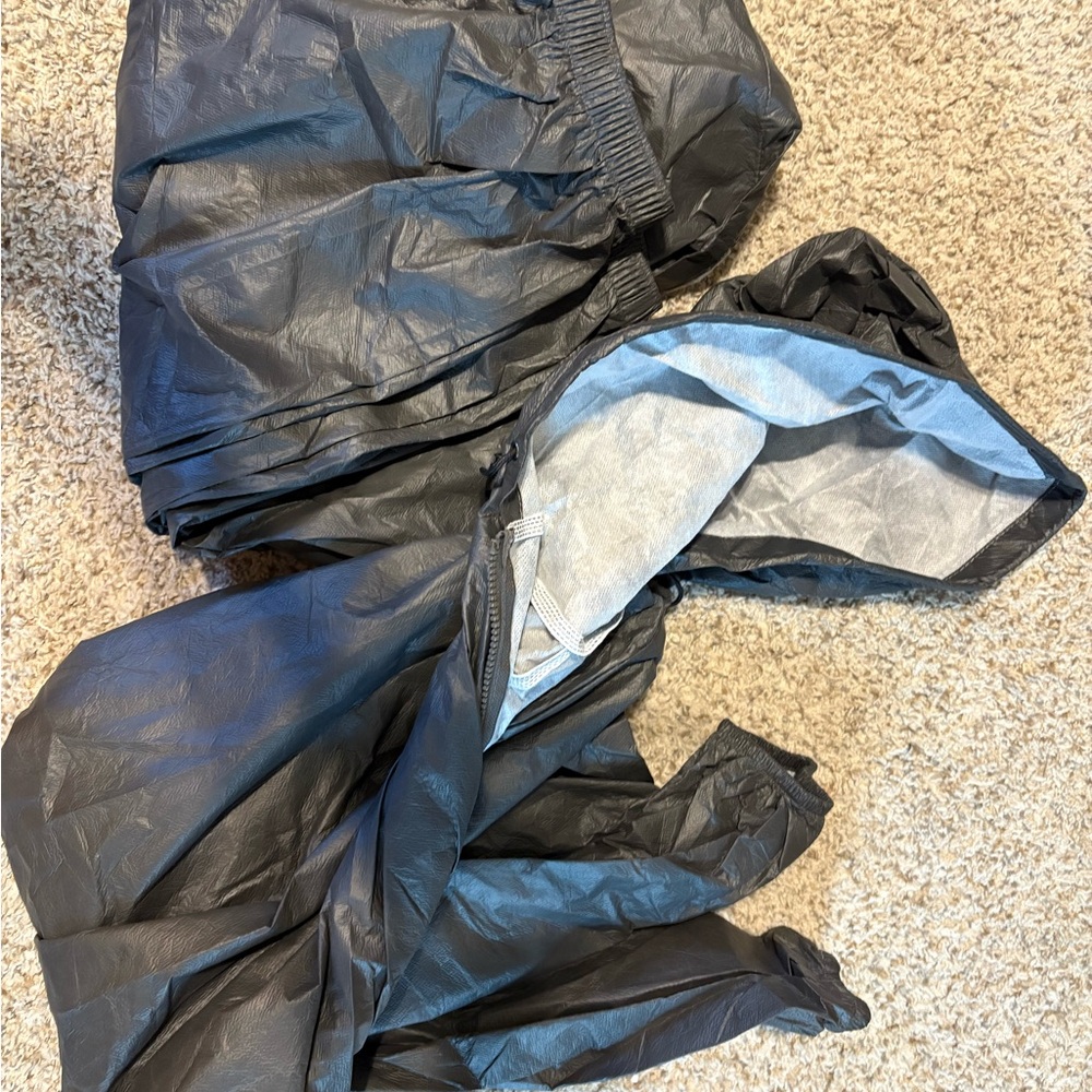 Frog Toggs Black Hooded Jacket and Pants Set Size Medium